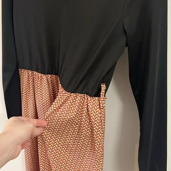 Flowy long sleeve dress - Picture 5 of 5